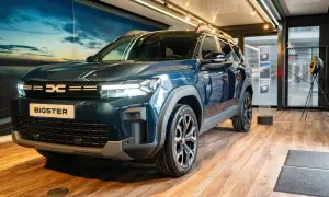 Nowy Dacia Bigster prezentuje się imponująco. Czekamy na informacje o jego silnikach i możliwościach.