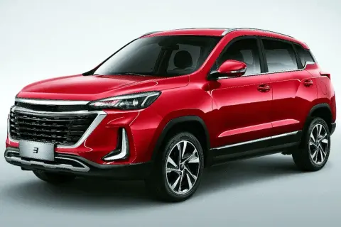 Czerwony SUV z nowoczesnym grillem i światłami. Idealny wybór dla szukających nowych samochodów do 100 tys.