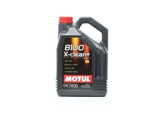 Motul - najwyższej jakości oleje silnikowe, które chronią Twój silnik