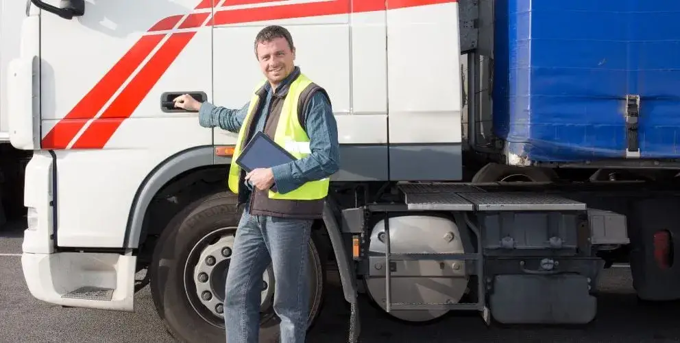 Zdjęcie Ile zarabia kierowca ciężarówki w Polsce? Zaskakujące wyniki!
