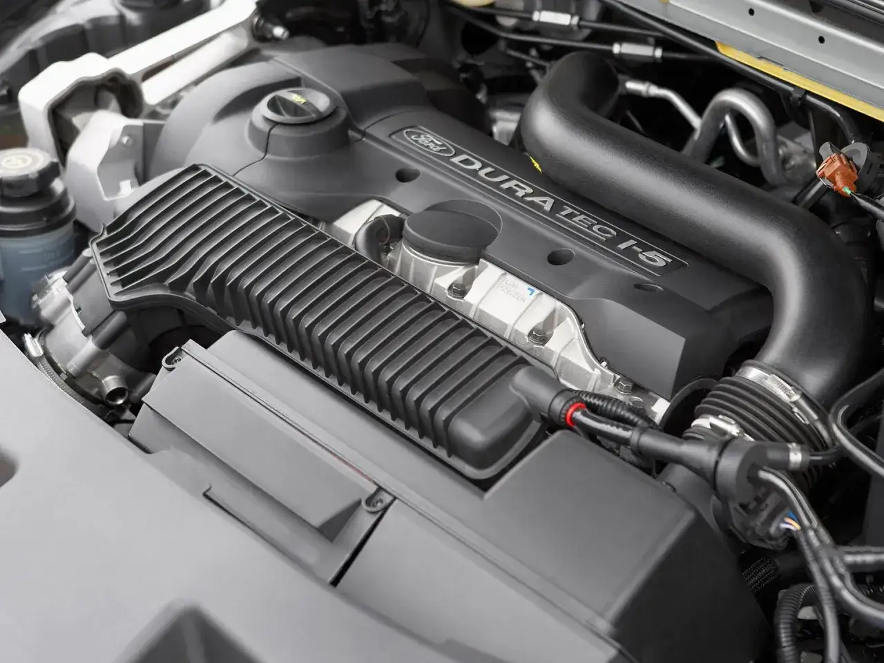 Silnik Duratec 2.0 w Ford Mondeo MK4. Opinie o jego niezawodności są zazwyczaj pozytywne.