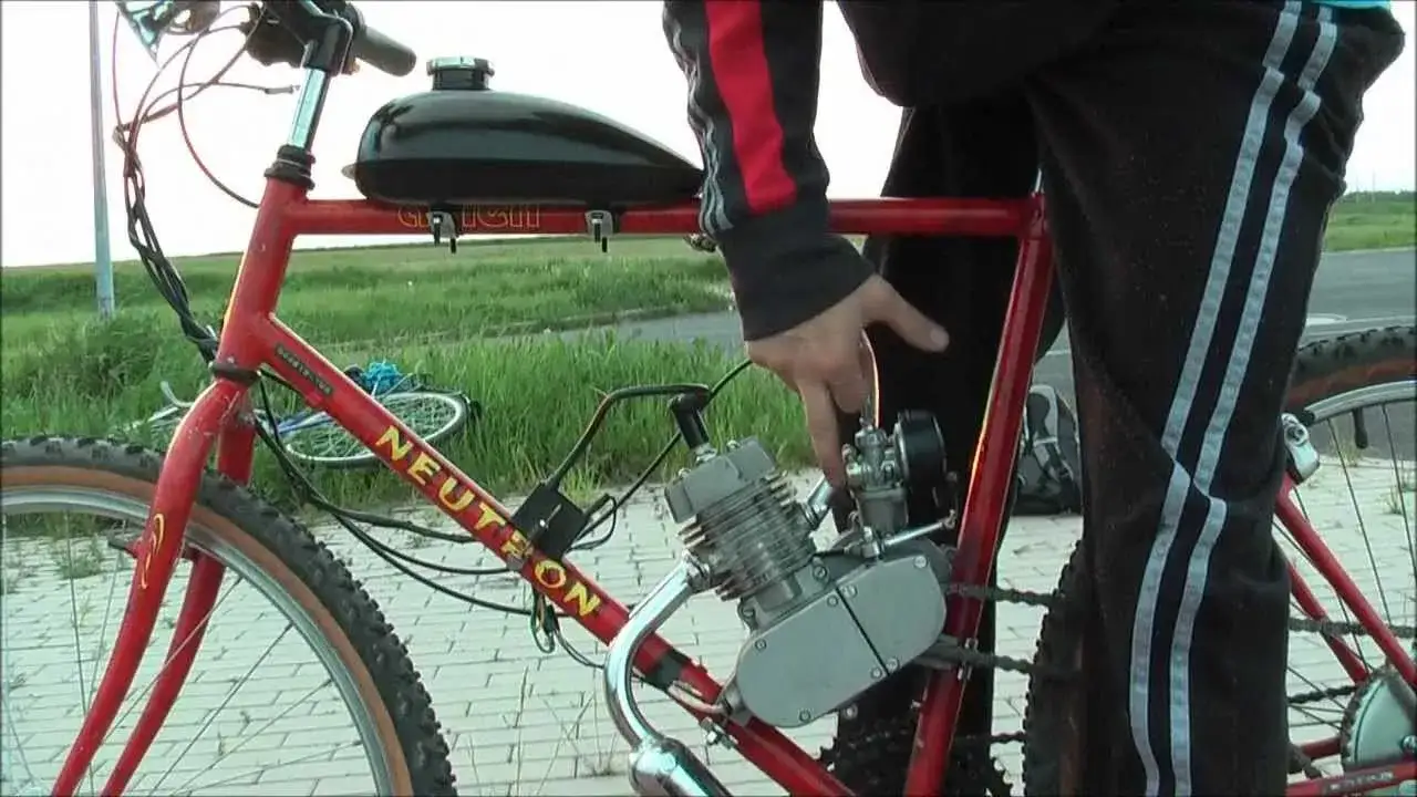 Zdjęcie Jak zrobić rower z silnikiem spalinowym - krok po kroku bez błędów
